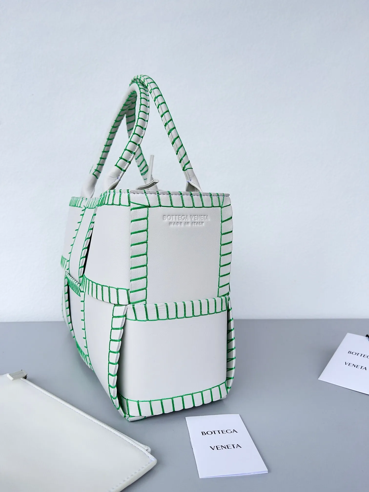 All categories 💚 Authentic bags 💚 BV 2025 new style 𝗕𝗼𝘁𝘁𝗲𝗴𝗮 𝗩𝗲𝗻𝗲𝘁𝗮 Tote bag